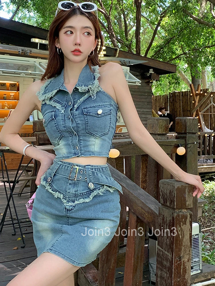 Street Clothes Y2K Denim Fashion Summer 2 Piece Outfit Women Sexy Halter Sleeveless Short Cropped Tops Mini Skirt Mujer Slim Set