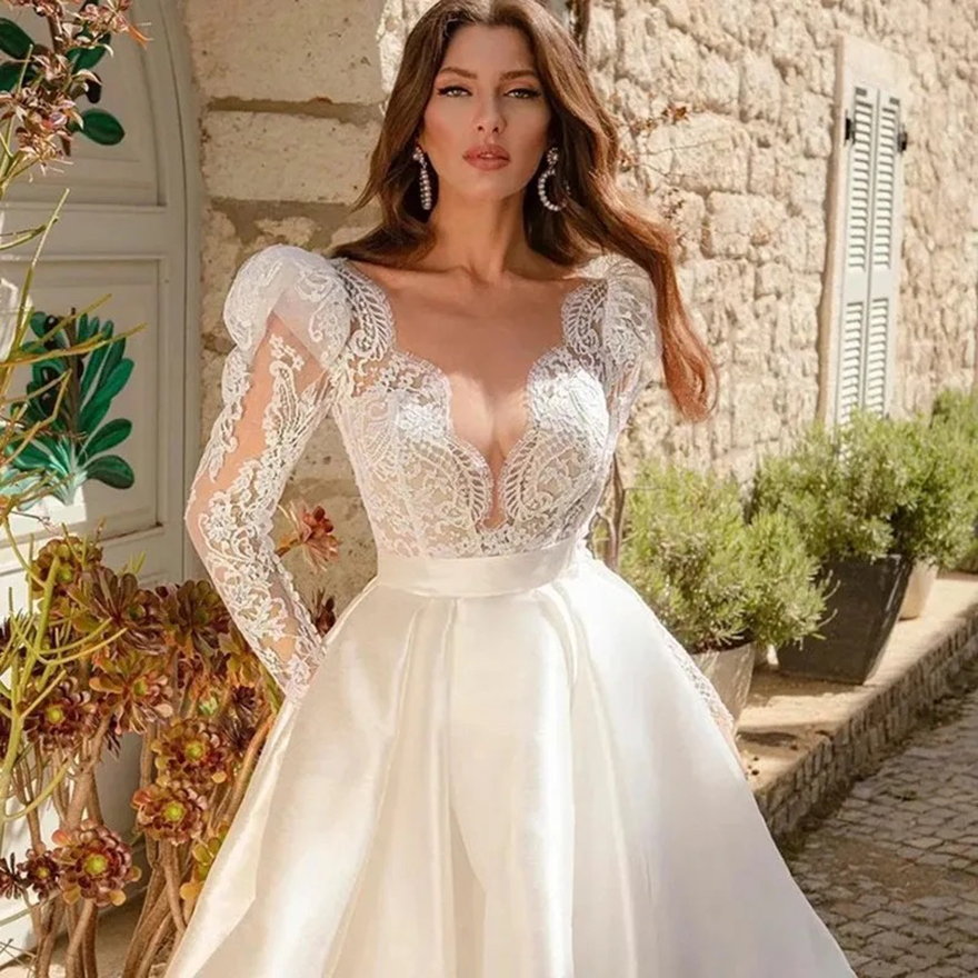 Elegant V-Neck Wedding Dress Long Sleeves A-Line 2025 Princess Wedding Gowns Lace Appliques Button White Satin Vestido de Novia