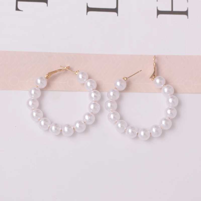 Simulated Pearl Hoop Earrings for Women Temperament Simple Round Circle Hanging Ear Fashion Wedding Jewelry Valentines Day XJ250623