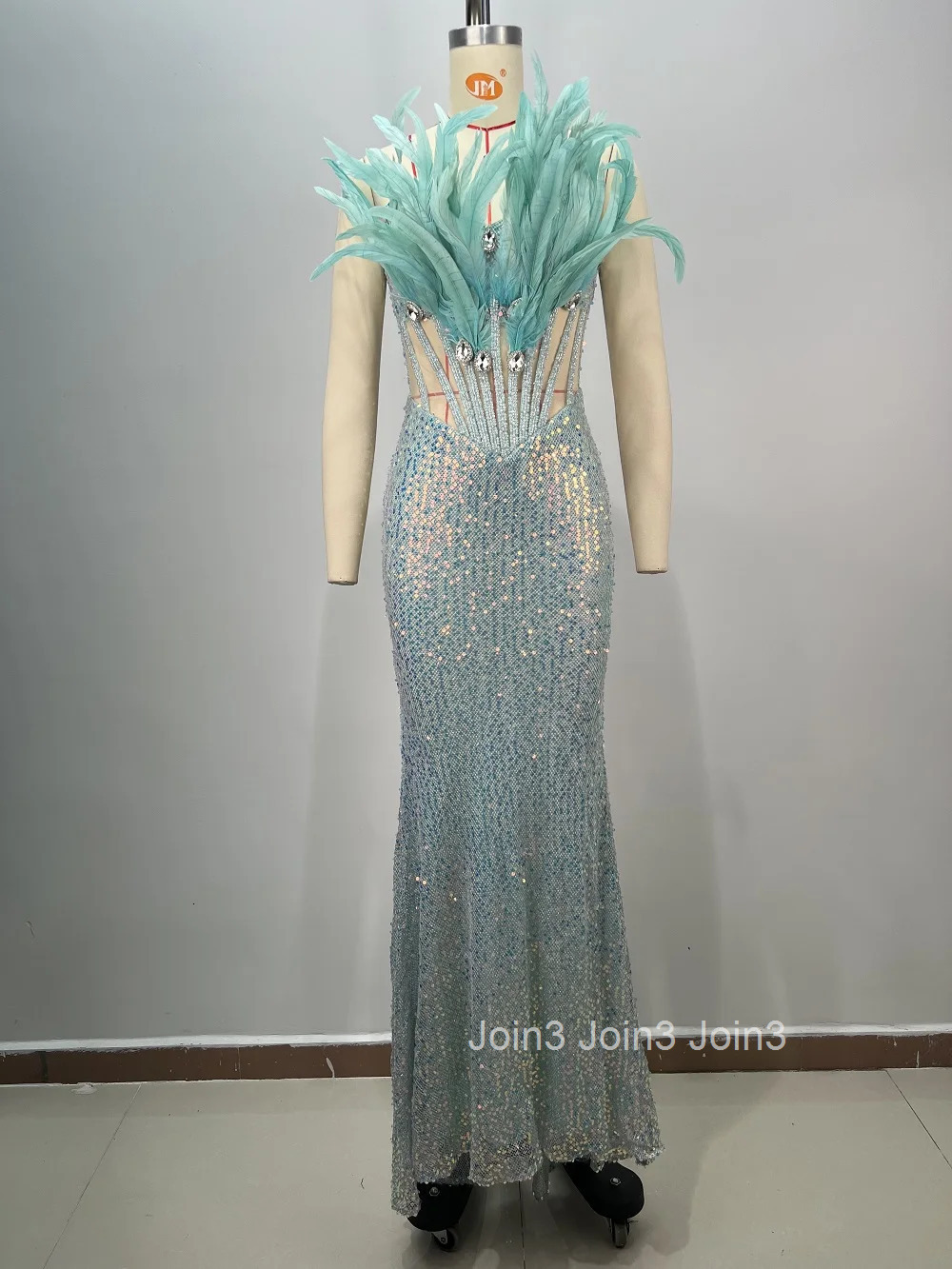 Womens Gown Blue Luxury Diamonds Embroidered Flares Gauze Feather Strapless Dress Fashion Celebrity Party Clothing 72hShipment