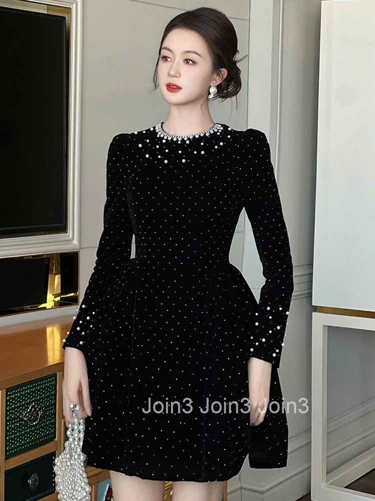 Women Clothes Elegant Luxury Sparkly Black Velvet Pearl O-Neck Slim Mini Short Dress Fashion Evening Party Prom Vestidos Casual
