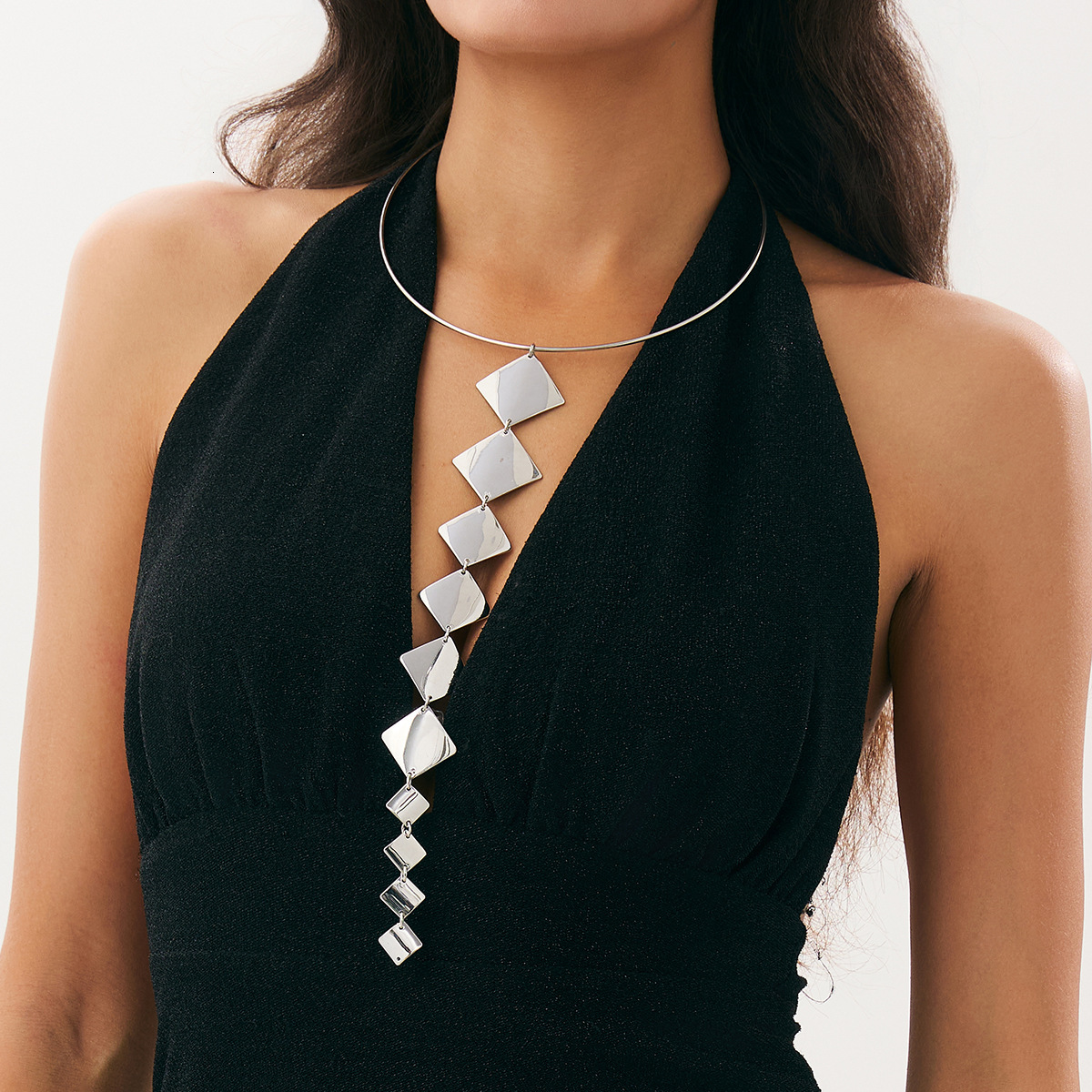 Ins Exaggerated Hammered Pattern Round Pendant Tassel Long Minimalist Choker Necklace for Women