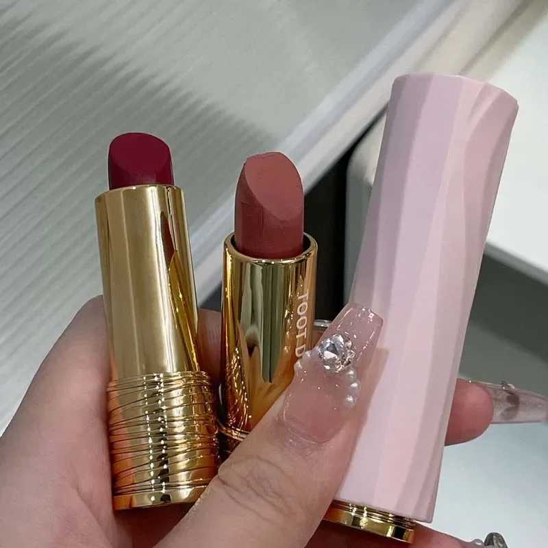 Red Brown Velvet Matte Lipstick Moisturizing Waterproof Nude Apricot Lip Tint Non-stick Cup Lip Gloss Lipstick Cosmetics Makeup XJ250623