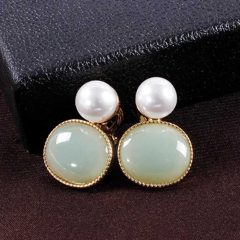 Imitation Pearl Top Womens Hanging Earrings Round Pendants Dangle Earrings Korean Fashion ly Girls Ear Jewelry 2025 newXJ250623