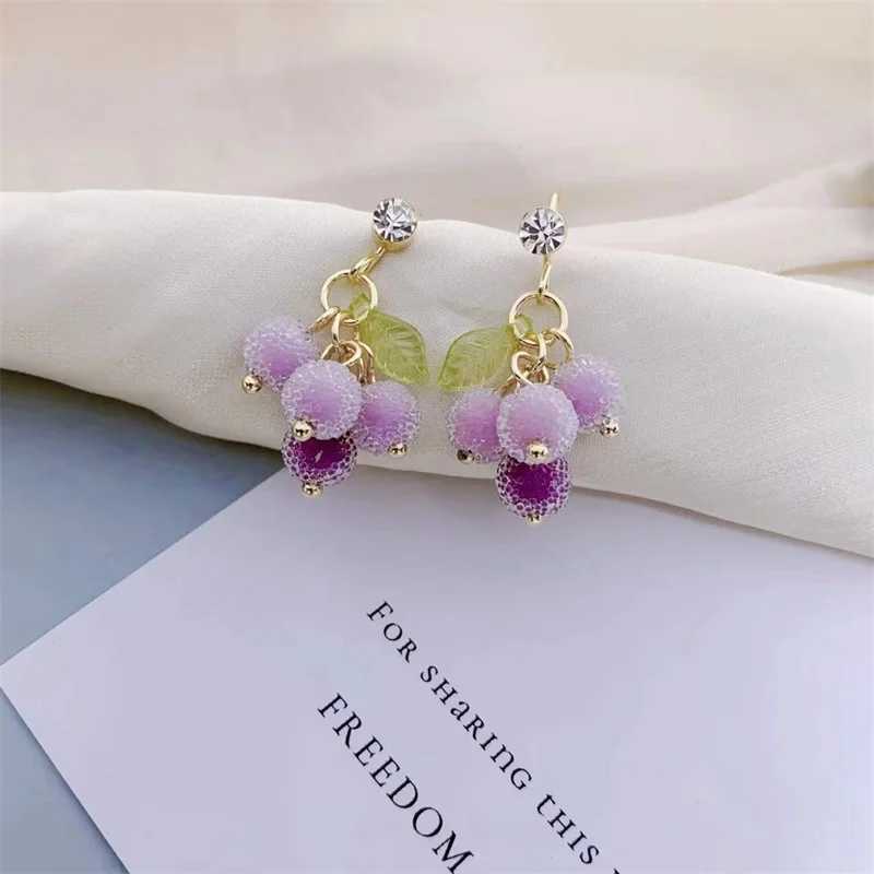2025 New Sweet Temperament Small Fresh Bamboo White Lily Of The Valley Flower Earrings Elegant And Gentle Asymmetric Earrings XJ250623