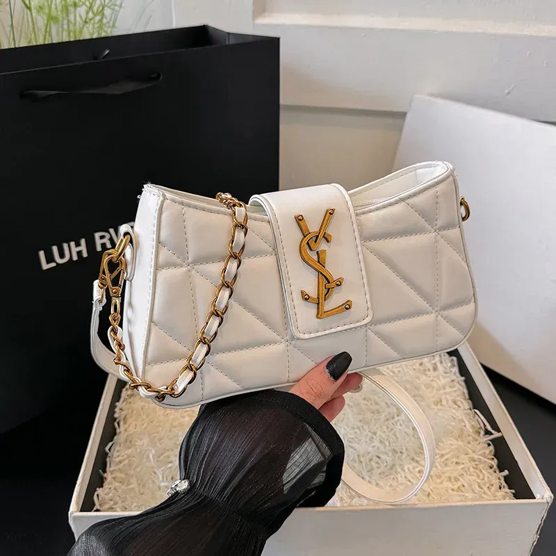 Designer Bag Luxury Bag Crossbody Bag Shoulder Bag Purse 2025 New Fashion Hundred Banquet Bag High Quality Leather Tramp Bag Multicolor Buckle Crescen