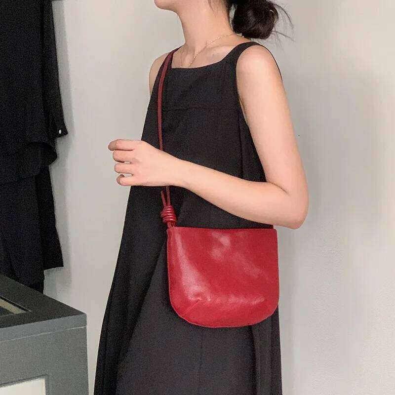 Minimalist leather small for women, 2025 new retro style cowhide saddle bag, niche single shoulder crossbody women's bag