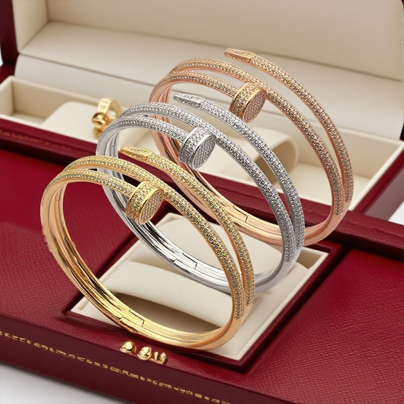 New Necklace Classic Love Bracelet Charm 18k Gold Cuff Bracelet Stainless Steel Designer Women's Jewelry