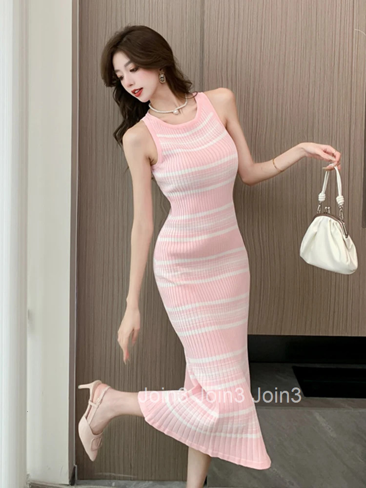 Women Street Clothes Sweet Knitted Striped O-Neck Sleeveless Skinny Stretchy Dress Elegant Fashion Vestidos Robe Casual Summer