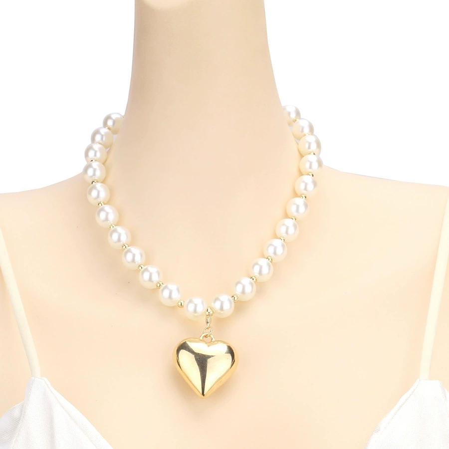 Chic Punk Style Collared Necklace Featuring Oversized Geometrical Pearls