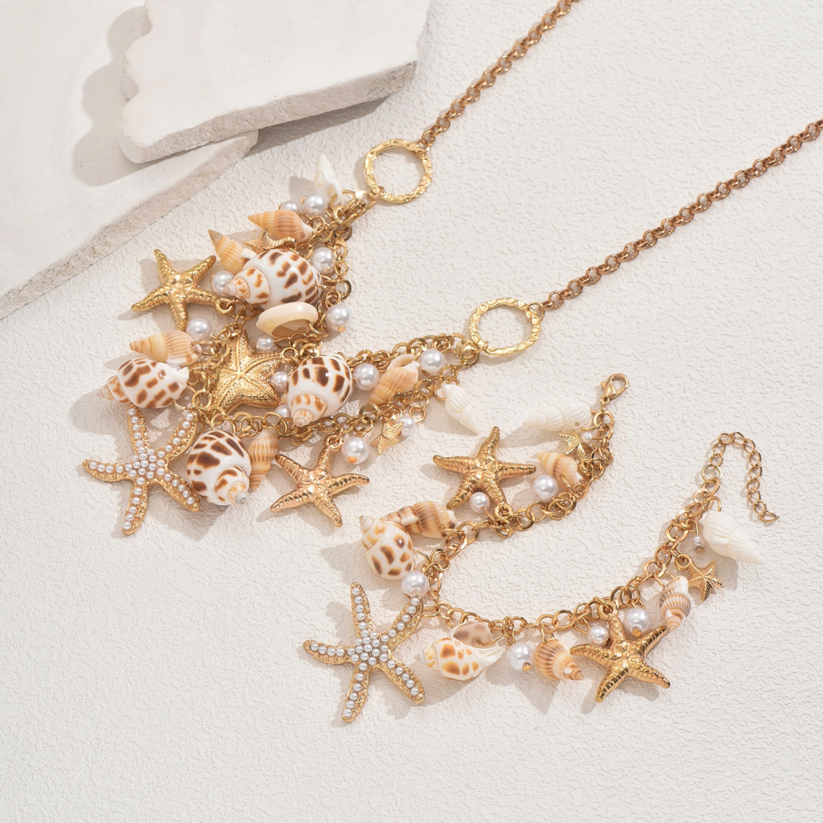 Ocean Style Women's Necklace Bracelet Set with Unique Starfish and Shell Inlaid Pearl Design Choker Jewelry