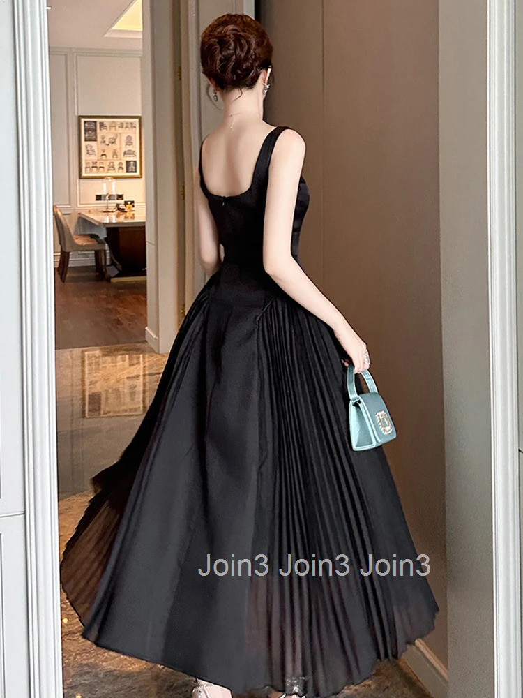 Women Vacation Clothes Black Sexy Sling Slim Pleated Maxi Long Dress Elegant Fashion Evening Party Club Prom Vestidos Robe New