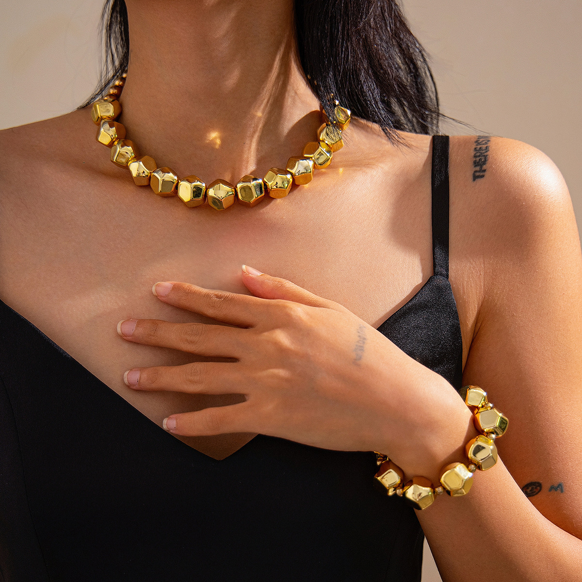 Unique Geometric Smooth Wrinkle Collarbone Chain Exaggerated Irregular CCB Beaded Necklace