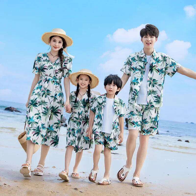 Vacation Couple Look Parent-child Beach Clothes for Sister Brother Family Matching Clothing Mom Daughter Dress Dad Son Outfits