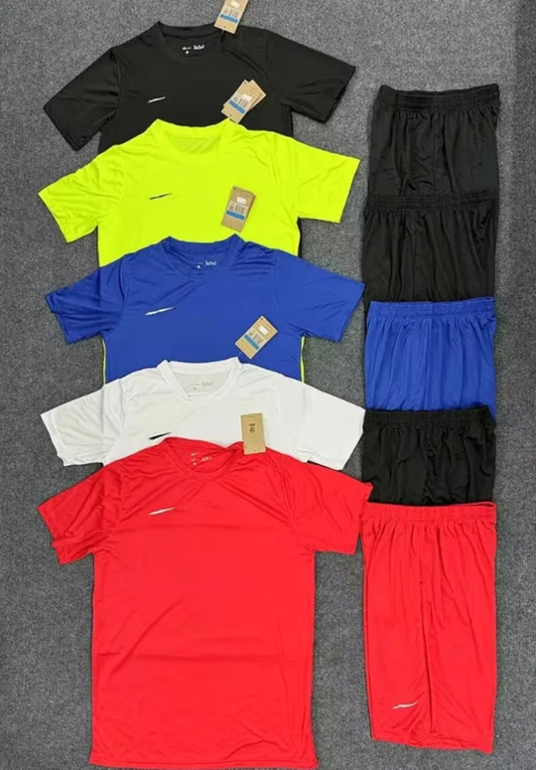 Summer Men's tech suit Sports tracksuit two-piece suit fitness set jogging running shirt gym football suit jersey sportswear.