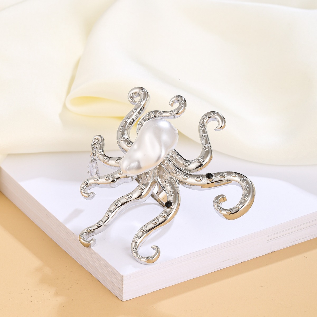 Hip Hop Alec Design Personality Inlaid Octopus Fashion Simple Index Finger Ring