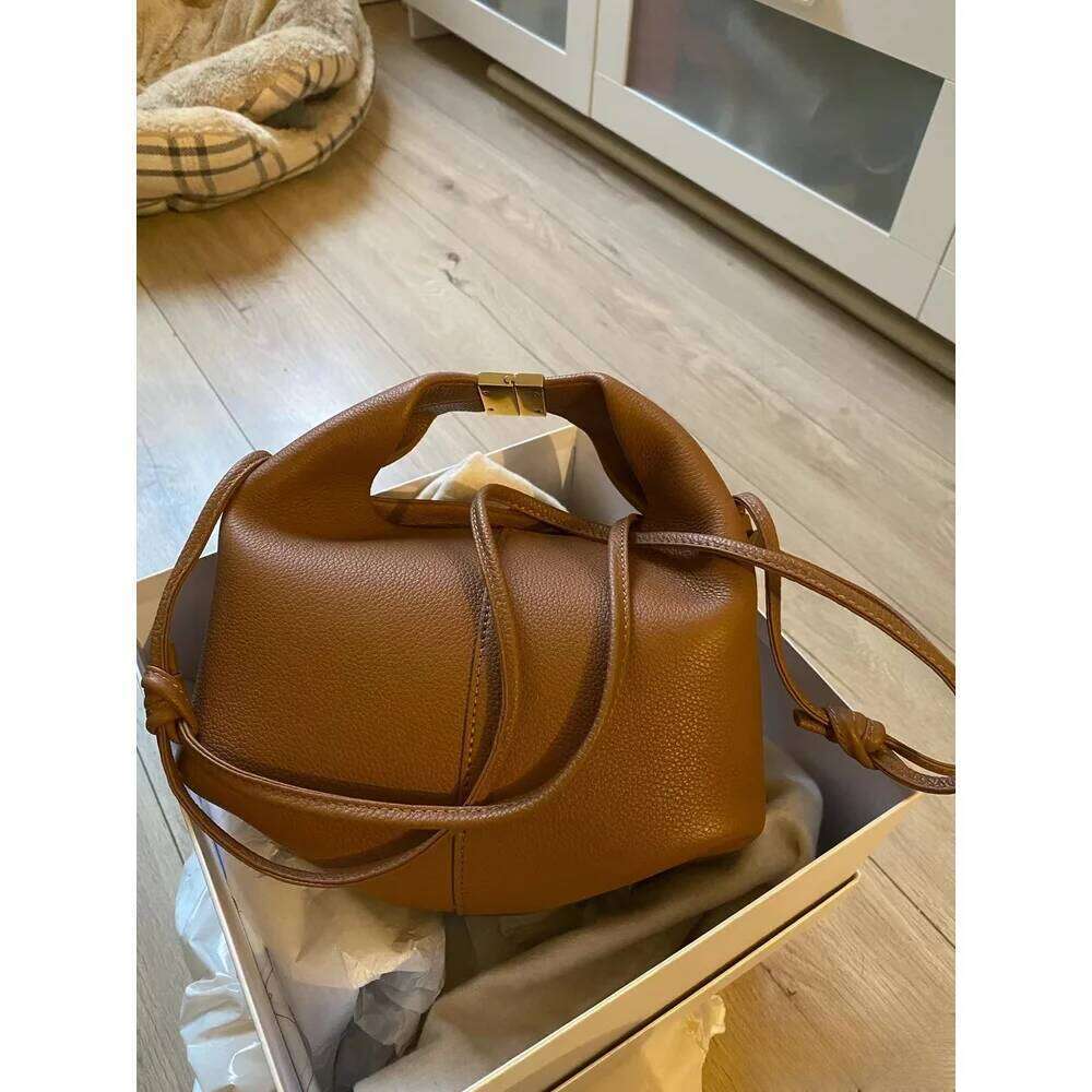 2025 Bento French Niche Style Design Lunch Box Shoulder Satchel Crossbody Dumpling Women's Bag