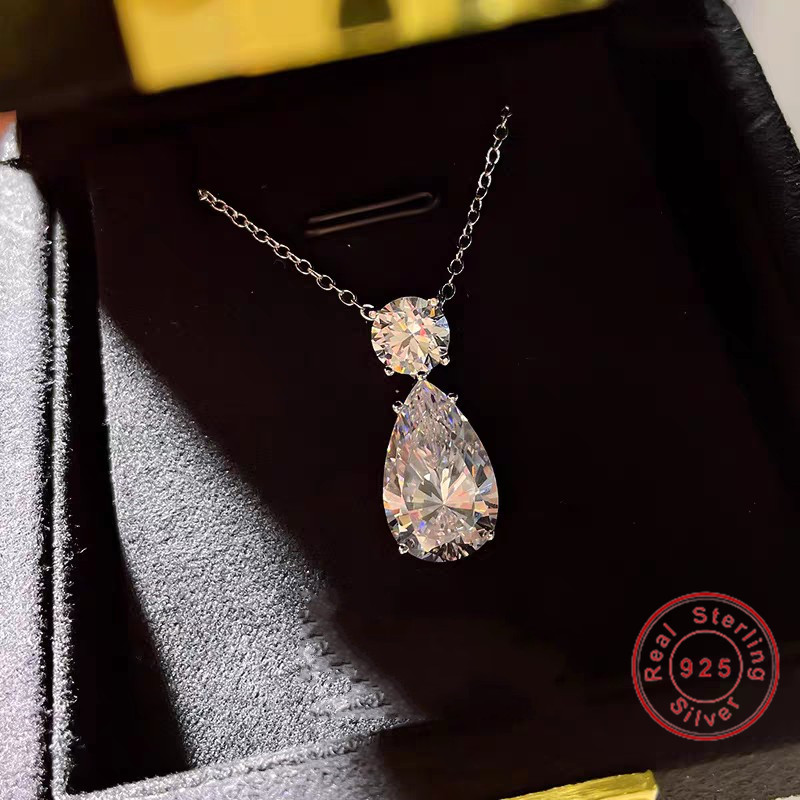 Choucong 2025 New Luxury Wedding Jewelry Sets Soild 100% 925 Sterling Silver Water Drop White Large Moissanite Diamond Dangle Earrings Lady Clavicle N