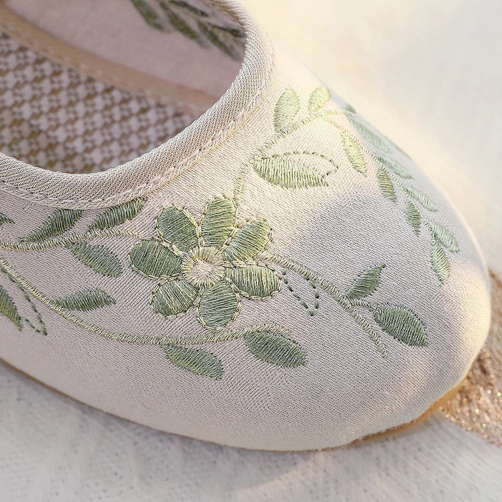 Veowalk 4cm Block Heels Women Cotton Embroidered Mary Jane Shoes Elegant Soft Comfortable Retro Costume Pumps White Beige 250624