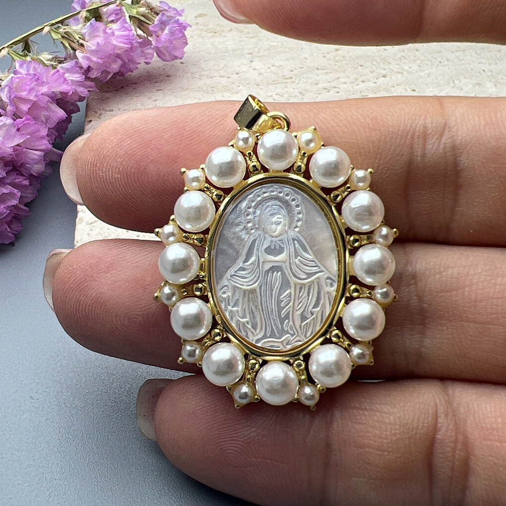 Natural Freshwater Pearl Virgin Mary Charms Necklace Natural Mother Pearl Shell Religious Medals San Benito Necklace for Gift 240812