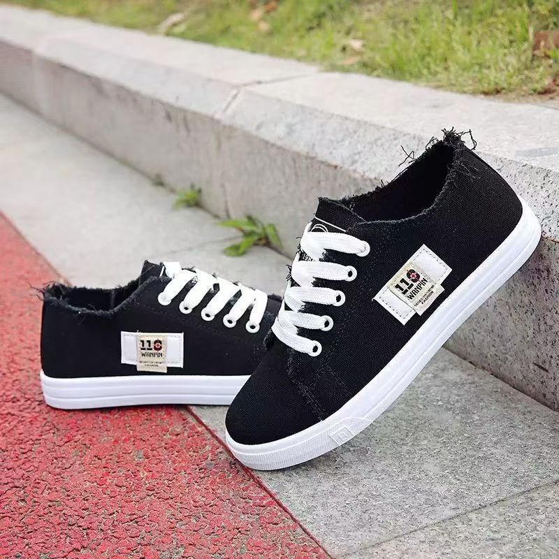 Designer casual shoes White Spring Summer New Canvas Shoes for Women Students Korean Style Soft Sole Breathable Thin Casual Sneakers