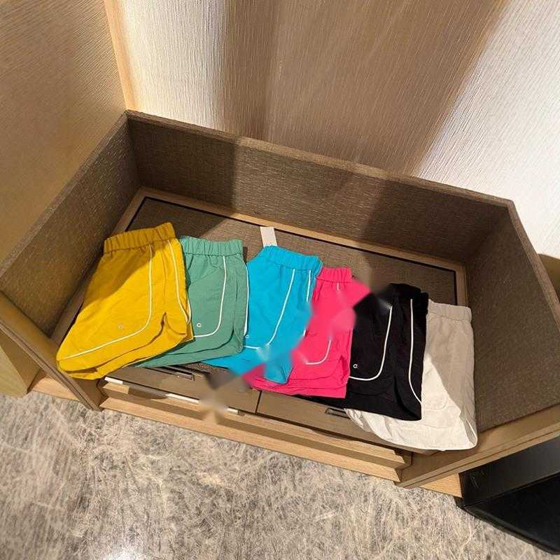 2025--New Women Yoga Outfits Short Running Shorts With Zipper Pocket Gym Ladies Casual Sportswear For Girls Exercise Fitness Colorful Solid Shorts