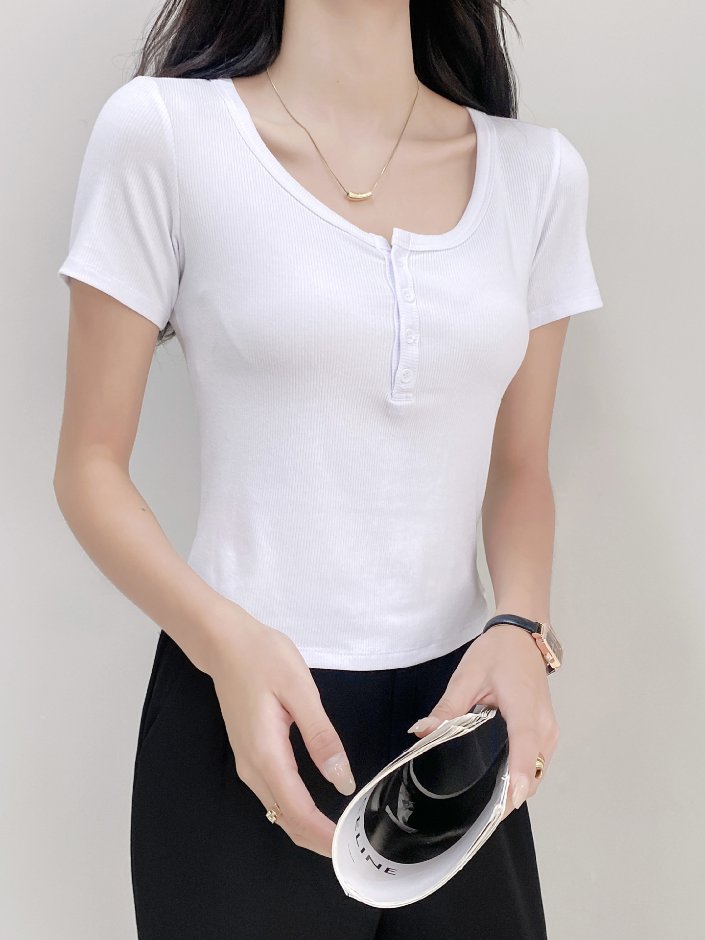 DJ170 Slim Fit Sexy U-Neck Top Versatile Bottoming Shirt