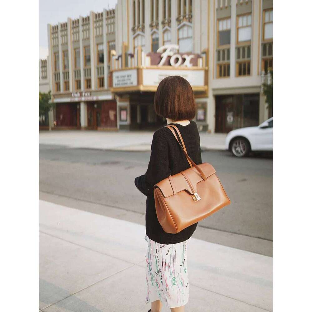 Travel Shopping High Quality Big Shoulder Bags For Women Vintage Large Genuine Leather Fashion Tote Commuting Laptop Handbags