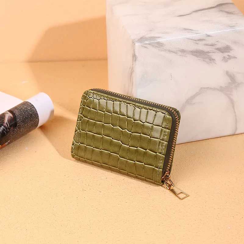 2023 New Embroidered Short Pu Soft Leather Coin Purse Ultra-Thin WomenS Small Wallet Card Coin Bag Portable Storage WalletsXJ250624