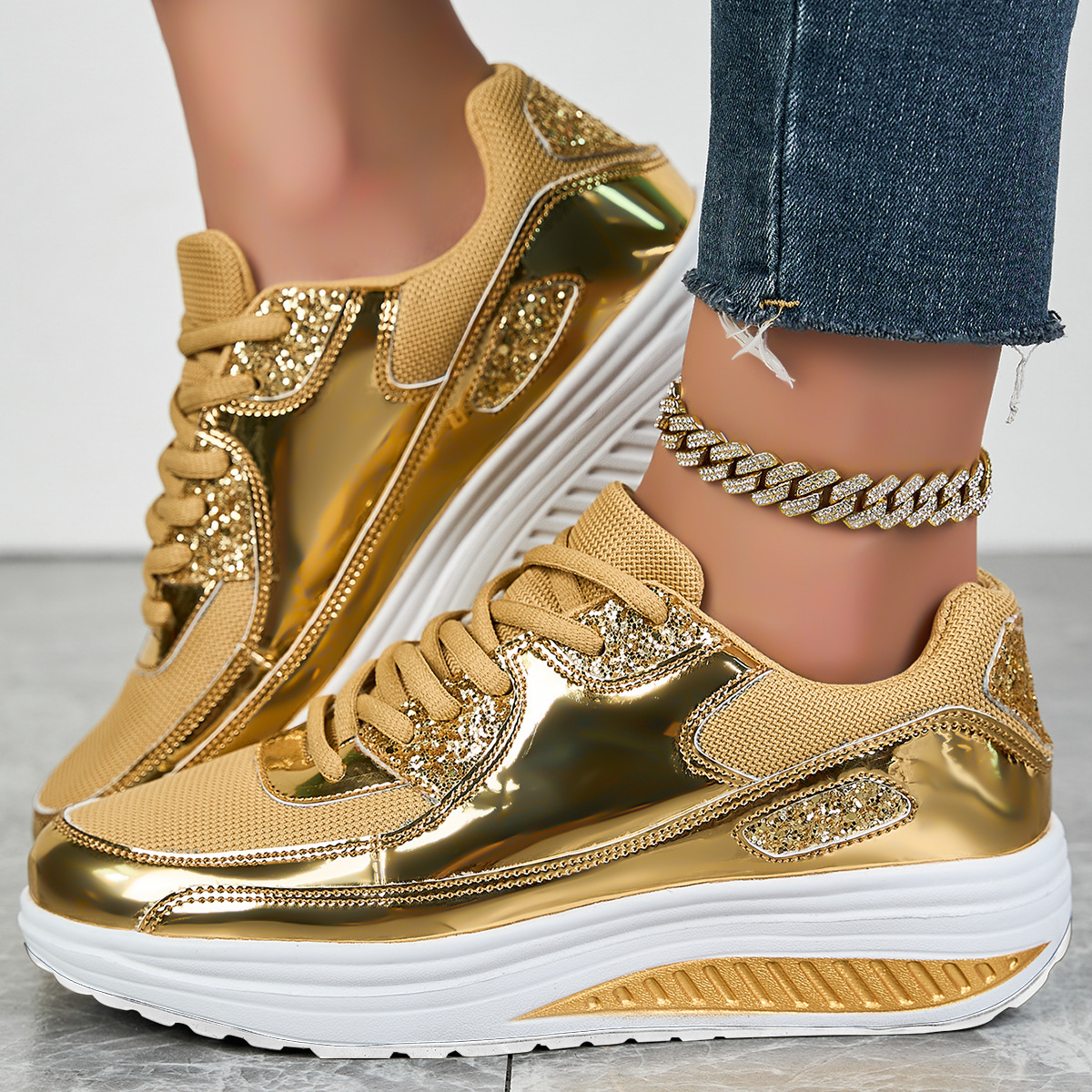 Designer casual shoes 2025 Spring and Autumn Shaking Sole Gold Glossy Mesh Casual Sports Outdoor Large Size Shoes