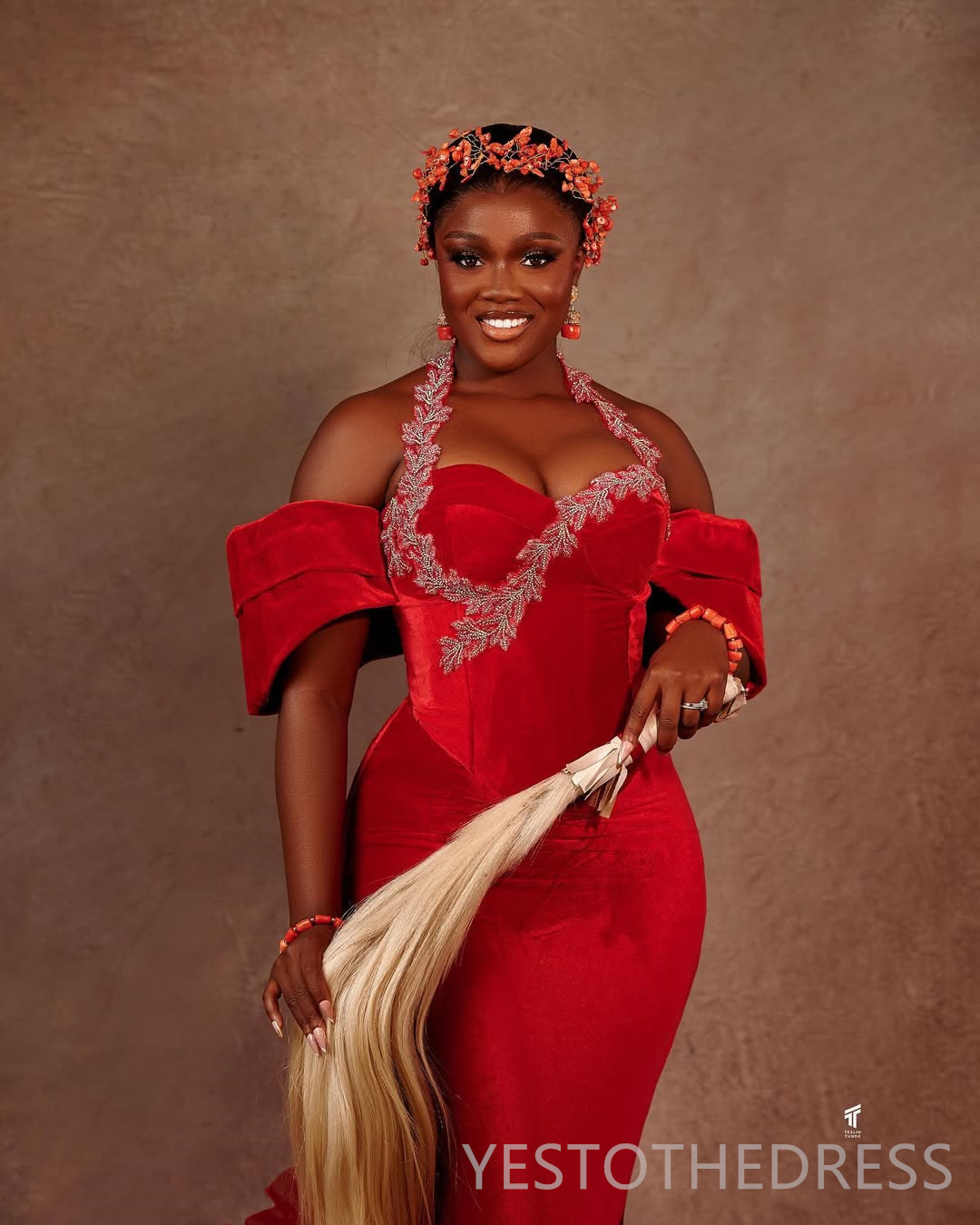 2025 Plus Size Burgundry Aso Ebi Prom Dress Mermaid Prom Dresses Evening Formal Gowns Halter Velvet Appliqued Beaded Birthday Dress Second Reception G