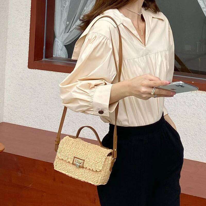 2023 New Natural Color Grass Box Type Portable Shoulder Crossbody Women's Versatile Vine Woven Bag