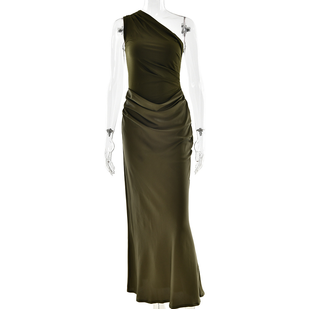 H624Summer temperament oblique shoulder slim long skirt female feeling sleeveless pleated hot girl hip dress