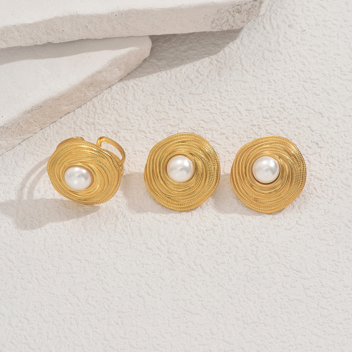 Wind Women's And Earring Set Personality Round Design Inlaid Pearl Stud Open Ring For Women