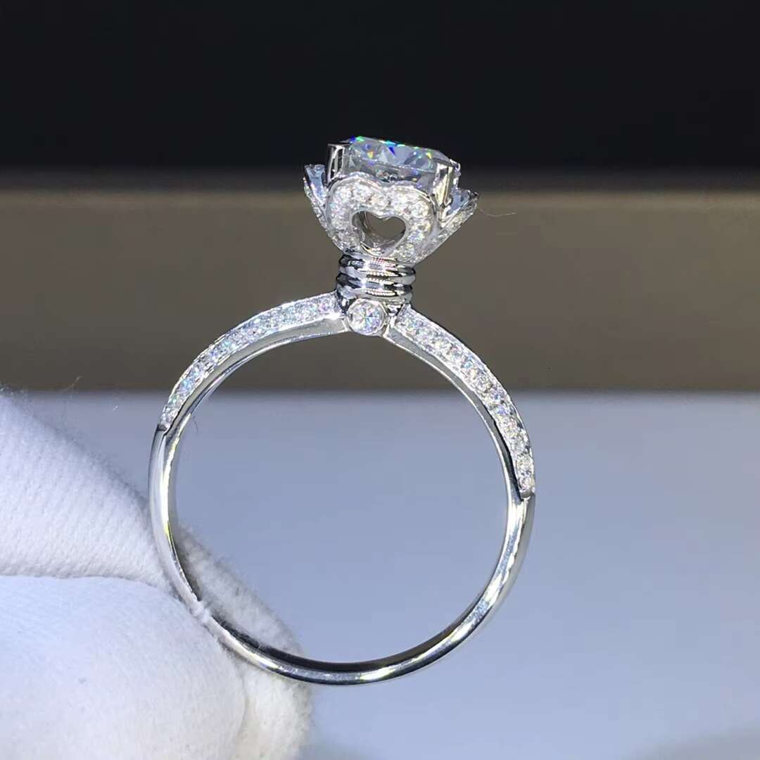 New Hot Sale Noble Gorgeous Diamond Ring Wedding and Engagement Ring Jewelry Lady