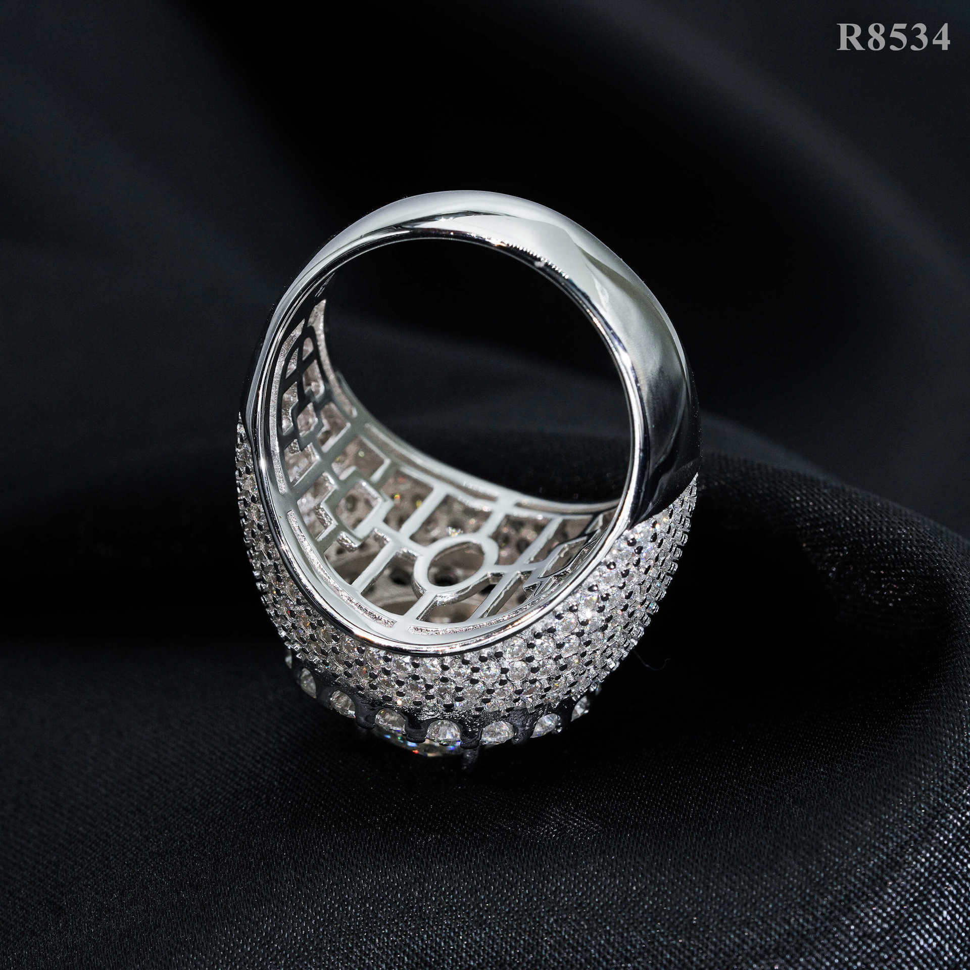 Fashion Fine Jewelry 2 Ct Central Cluster Ring Real Gold Plated 925 Silver Rings Men Iced Out VVS Moissanite Ring