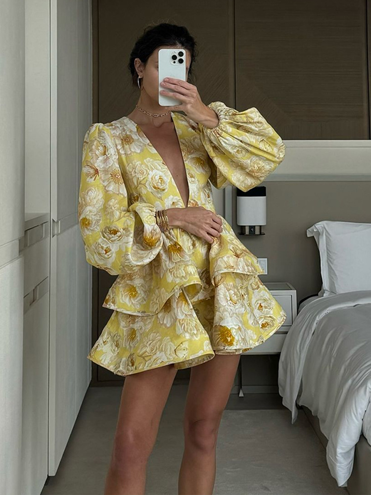 French Elegance V-Neck Printed Short Dress with Lantern Sleeves and Tiered Skirt