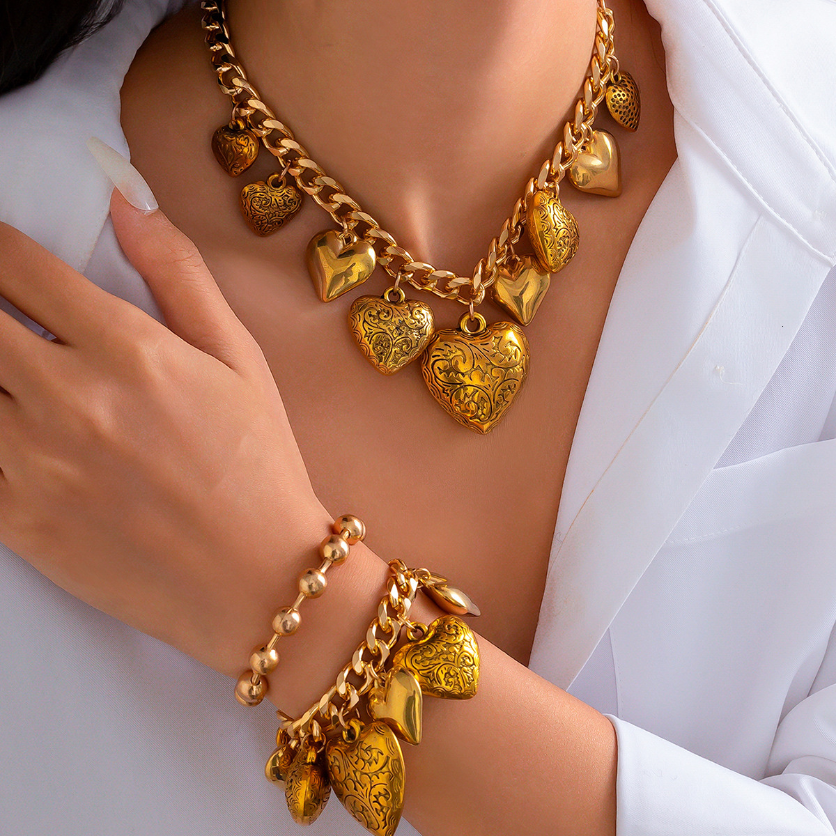 Ins Style Metal Pattern Heart Pendant Personality Copper Bead Chain Clavicle Necklace for Women