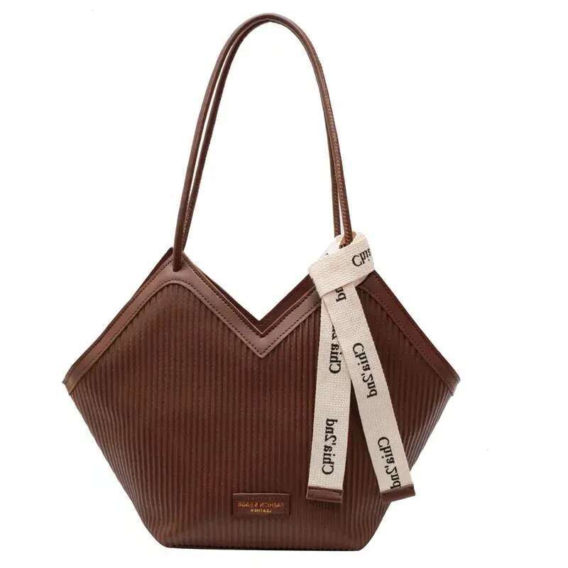 Elegant Large Capacity Tote: Versatile Women's Shoulder Bag for Work & Evening, Stylish Crossbody Purse