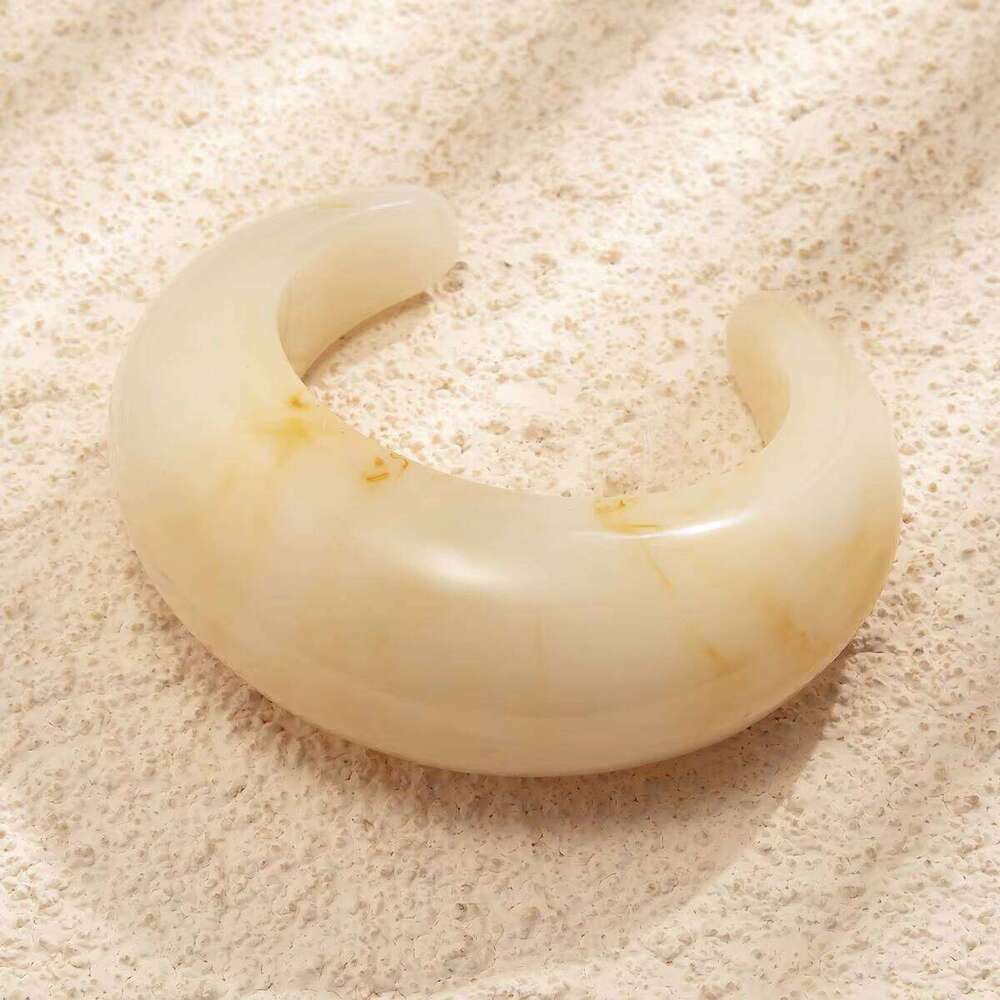 DHcollections 2025 Hot Sell New Women's Lastet Colorful Personalized Acrylic Bangles