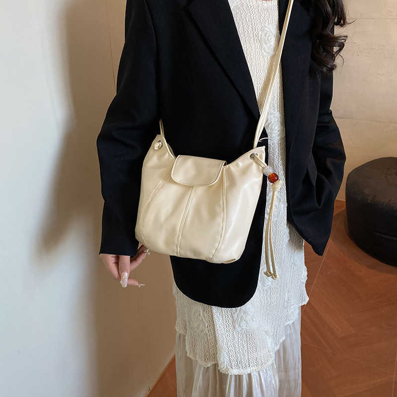 Niche Design Solid Color Versatile High Value Beaded Bucket Bag Simple Artistic Shoulder Crossbody Tote Bag