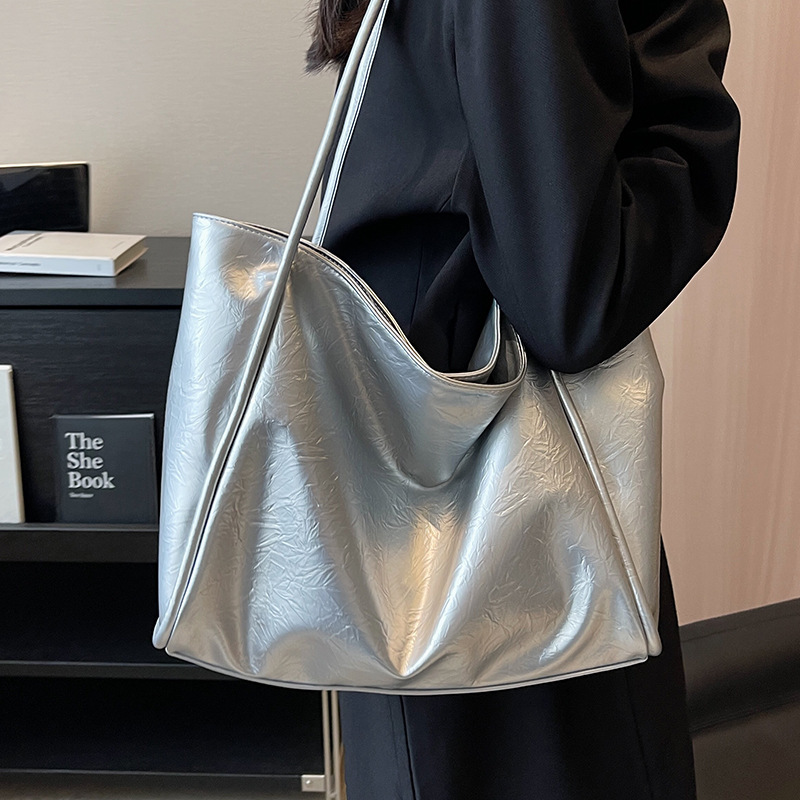 Large Capacity Women s Shoulder Bag With Rock Texture Fashionable Commuting Bag design Women s Shoulder Bag Autumn New Designer Bag Underarm Tote Bag