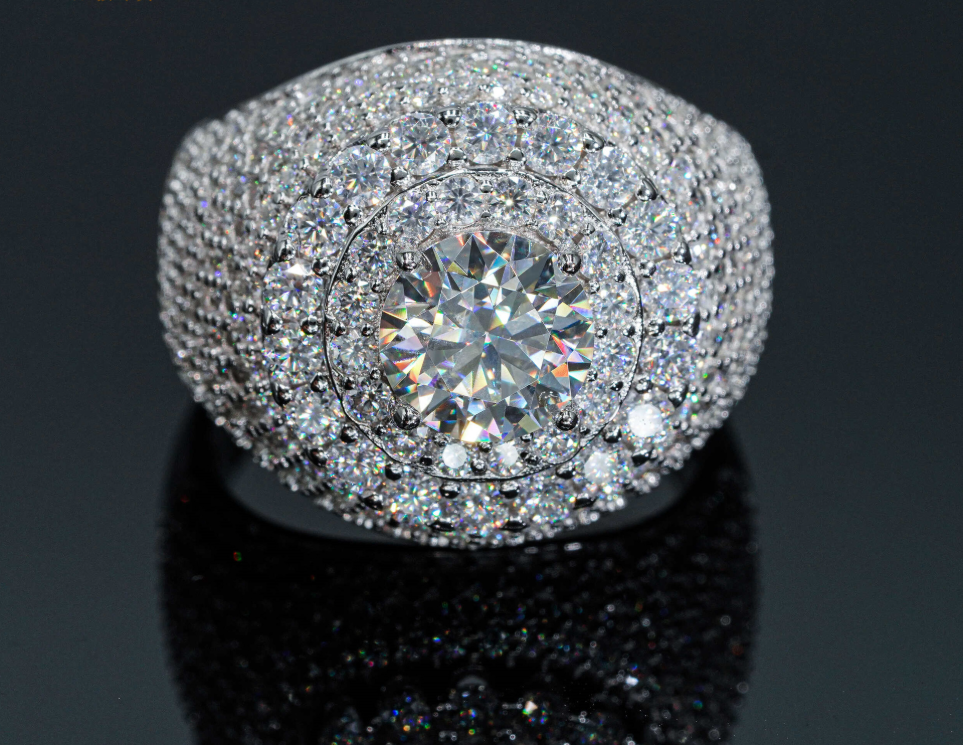 Fashion Fine Jewelry 2 Ct Central Cluster Ring Real Gold Plated 925 Silver Rings Men Iced Out VVS Moissanite Ring