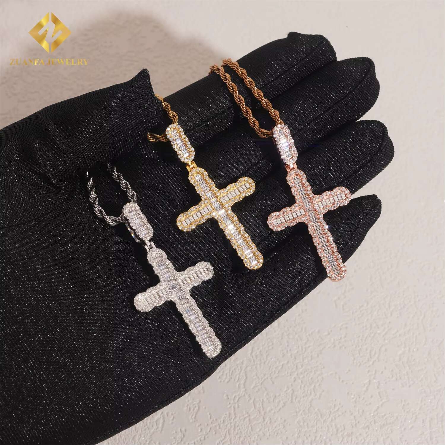 Hot Selling Popular Jewelry GRA Certificate Baguette Diamond Hip Hop Iced Out 925 Silver VVS Moissanite Cross Pendant