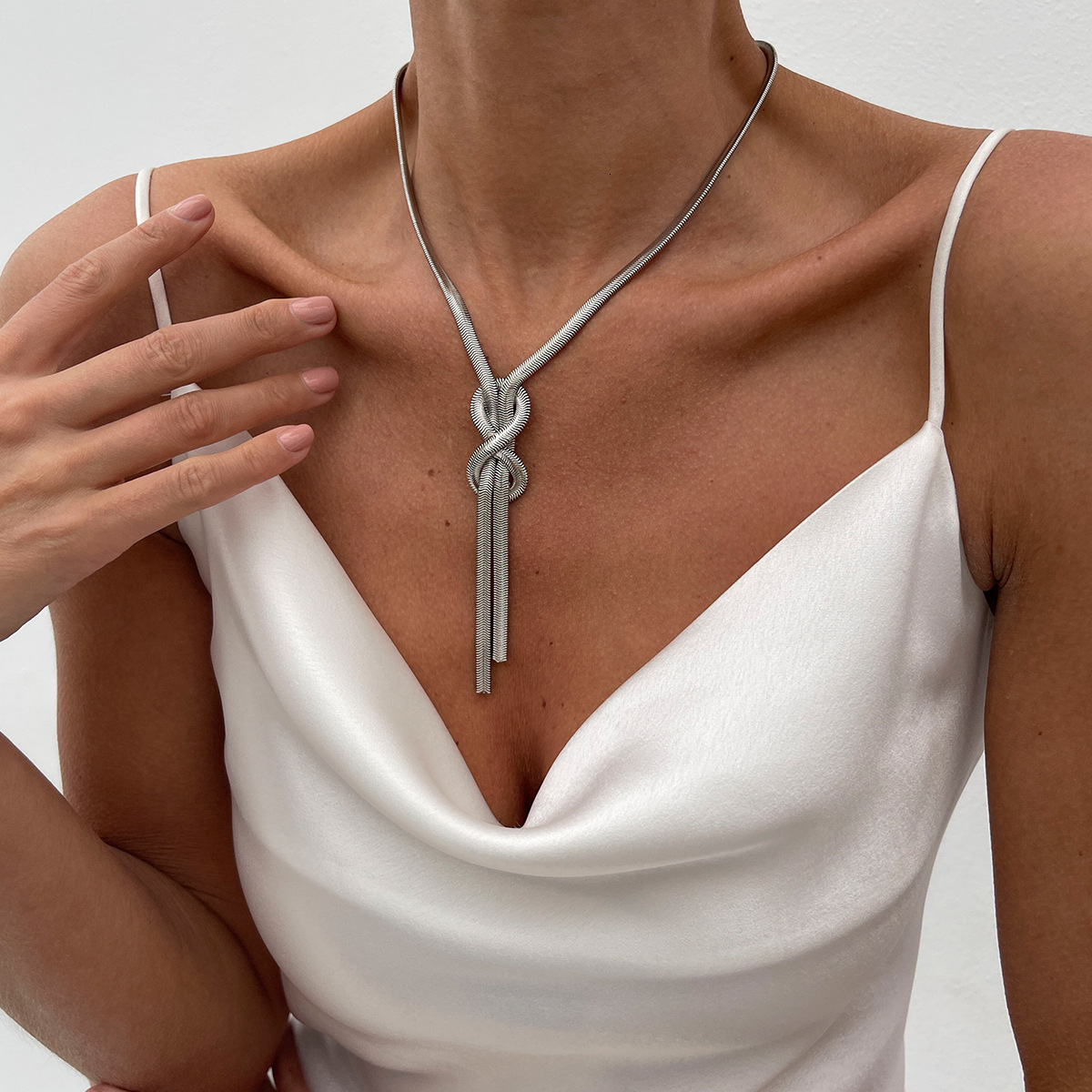 Minimalist Long Flat Snake Chain Cold Style Knotted Double Ring Geometric Irregular Necklace