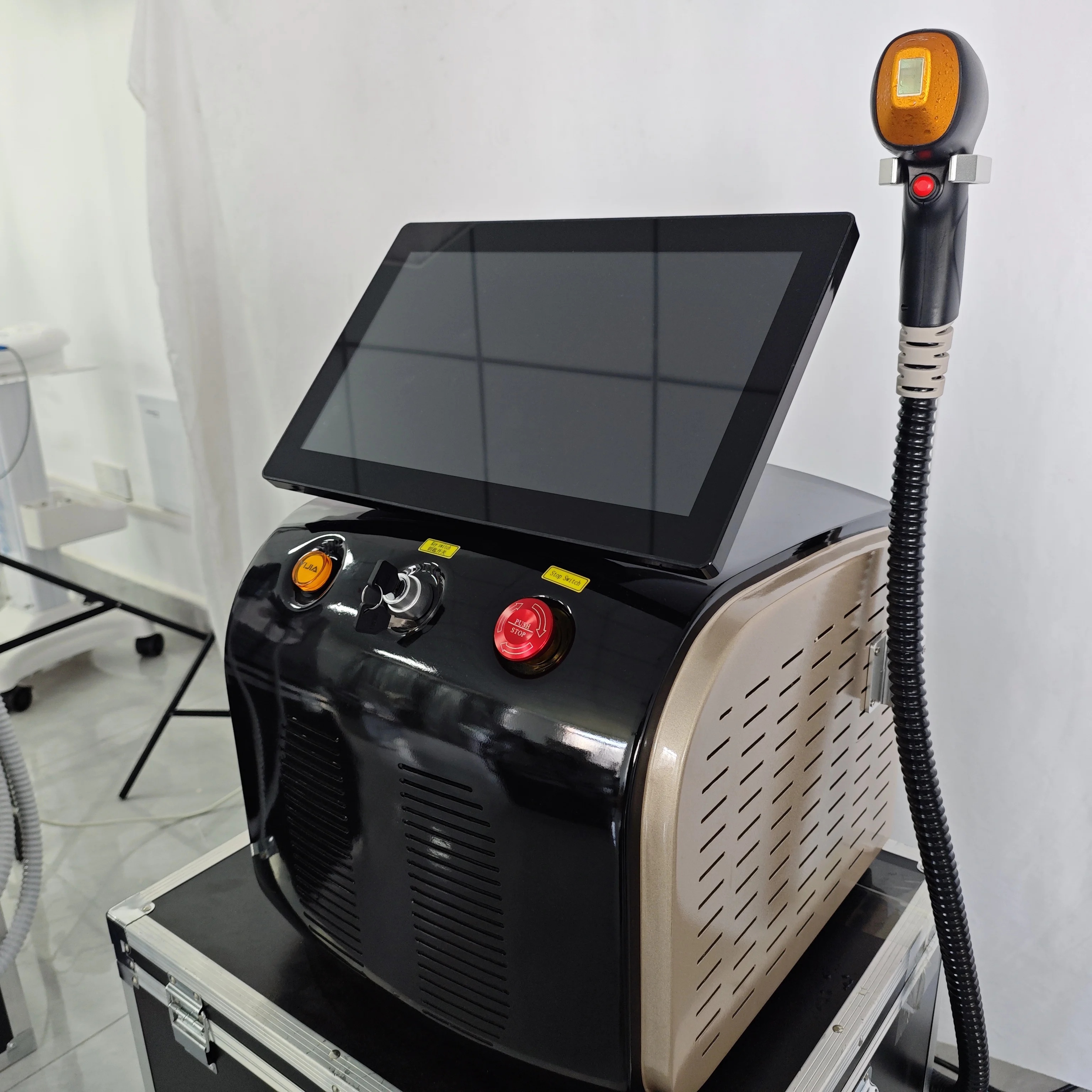 Diode Laser Hair Removal Machine Professional Man or Woman lasers Ice Pitanium 755nm 808nm 1064nm Laser Hair Removal Machine