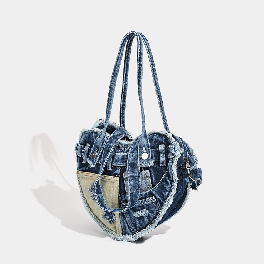 Free Shipping Vintage Heart Heart Heart Luxury Retro Distressed Denim Canvas Bag Niche Designer Sense Single Shoulder Crossbody Bag Versatile Korean S