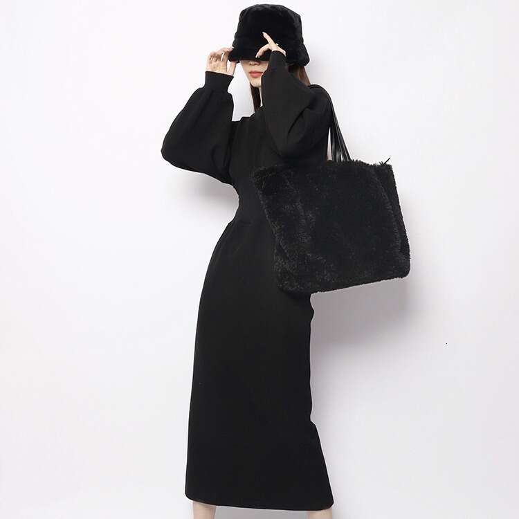 Plush Tote Winter Furry Bag Large Capacity Shoulder Handbag New High end Feel