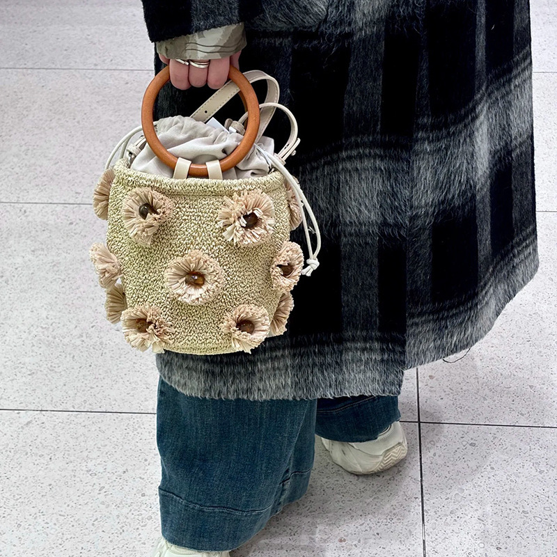 Free shipping designer bag Trendy Casual Versatile Floral Straw Bucket Bag Woven Beach Handbag Shoulder Bag Crossbody Bag for Women