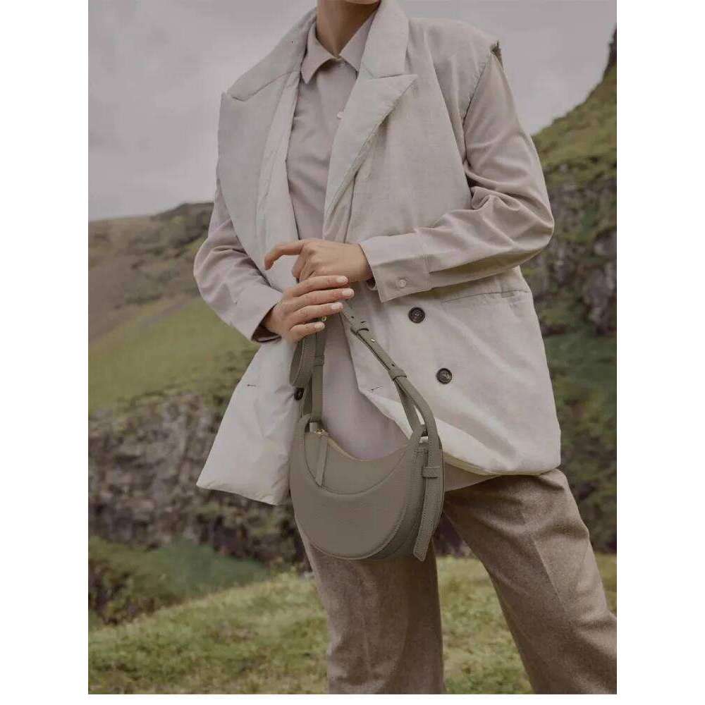 2025 New Women Single-shoulder PU Leather Fashion Crescent-shaped Luxurious Design Ladies Crossbody Bag